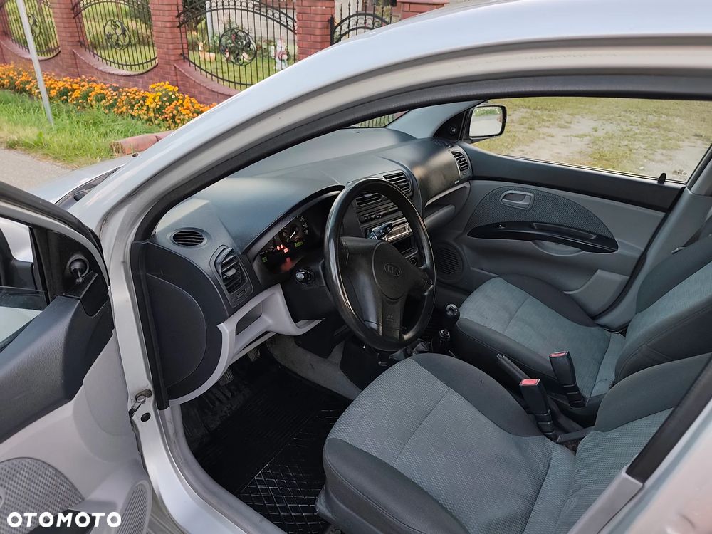 Kia Picanto 1.0 Family Cool - 10