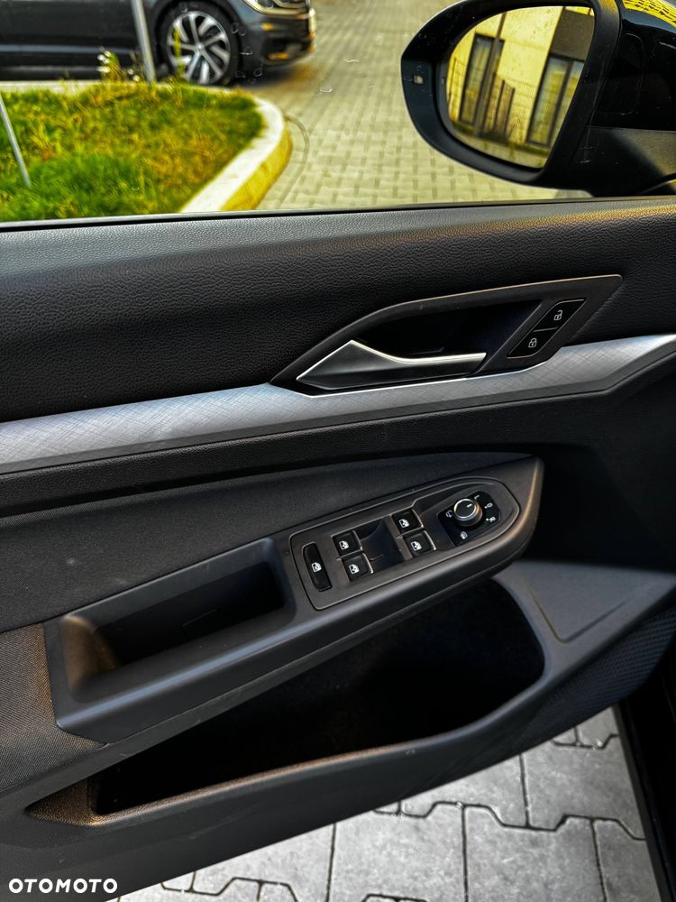 Volkswagen Golf - 19