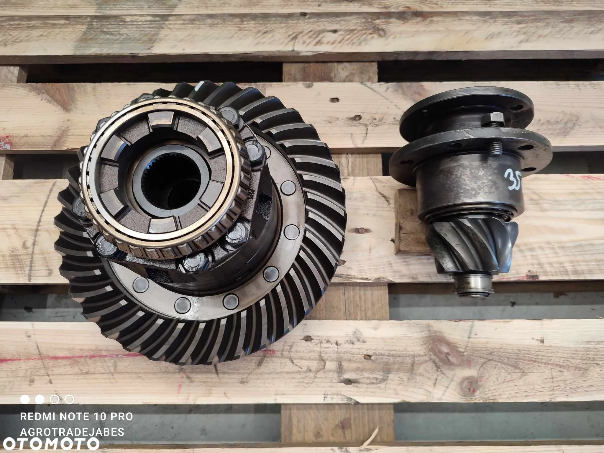 Mechanizm różnicowy Fermec 860 8x35 - 2