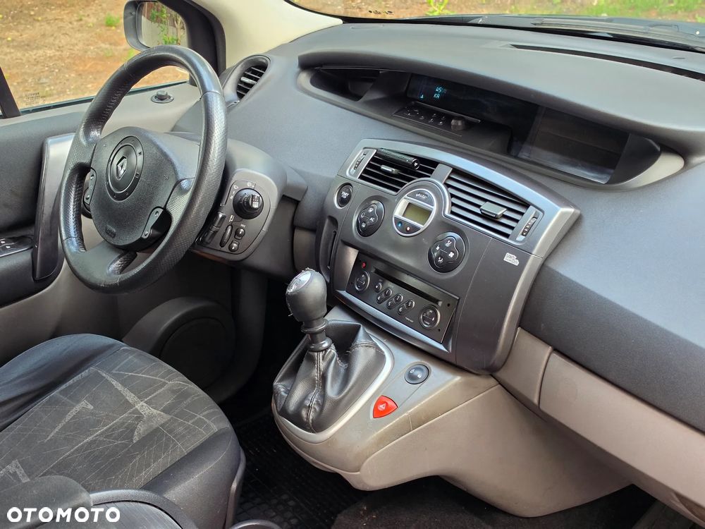 Renault Scenic 1.9 dCi Confort Expression - 24