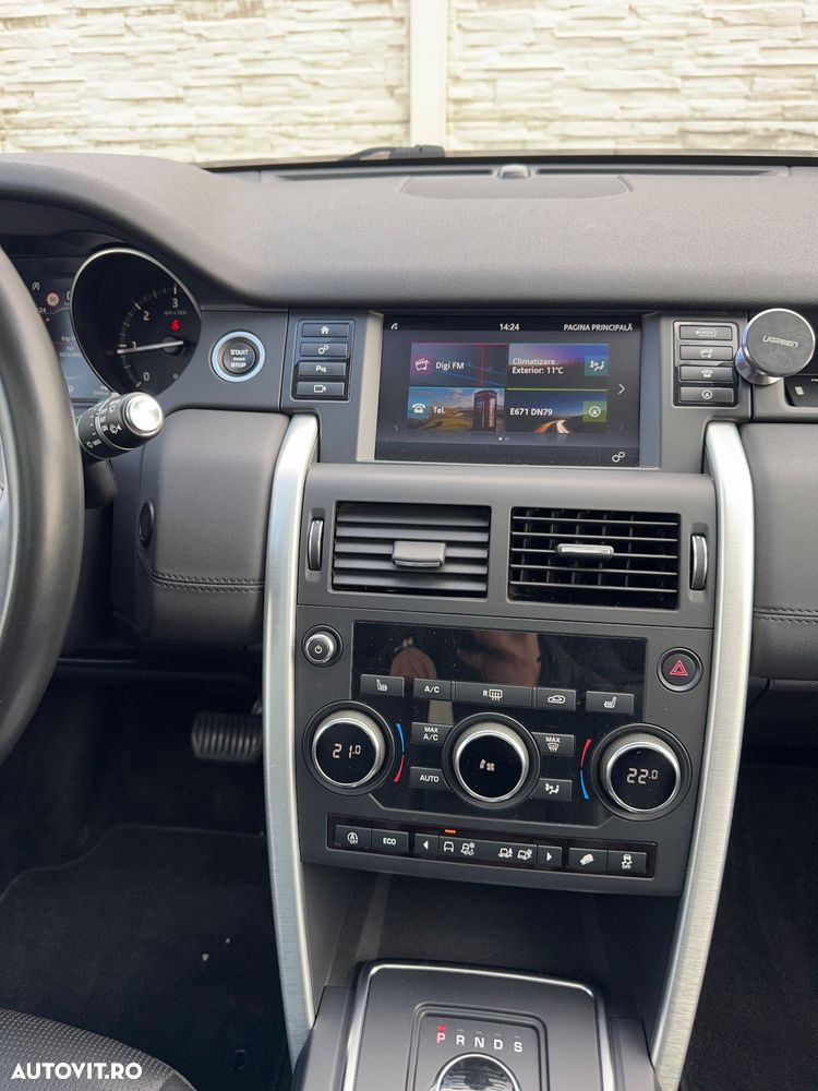 Land Rover Discovery Sport - 28