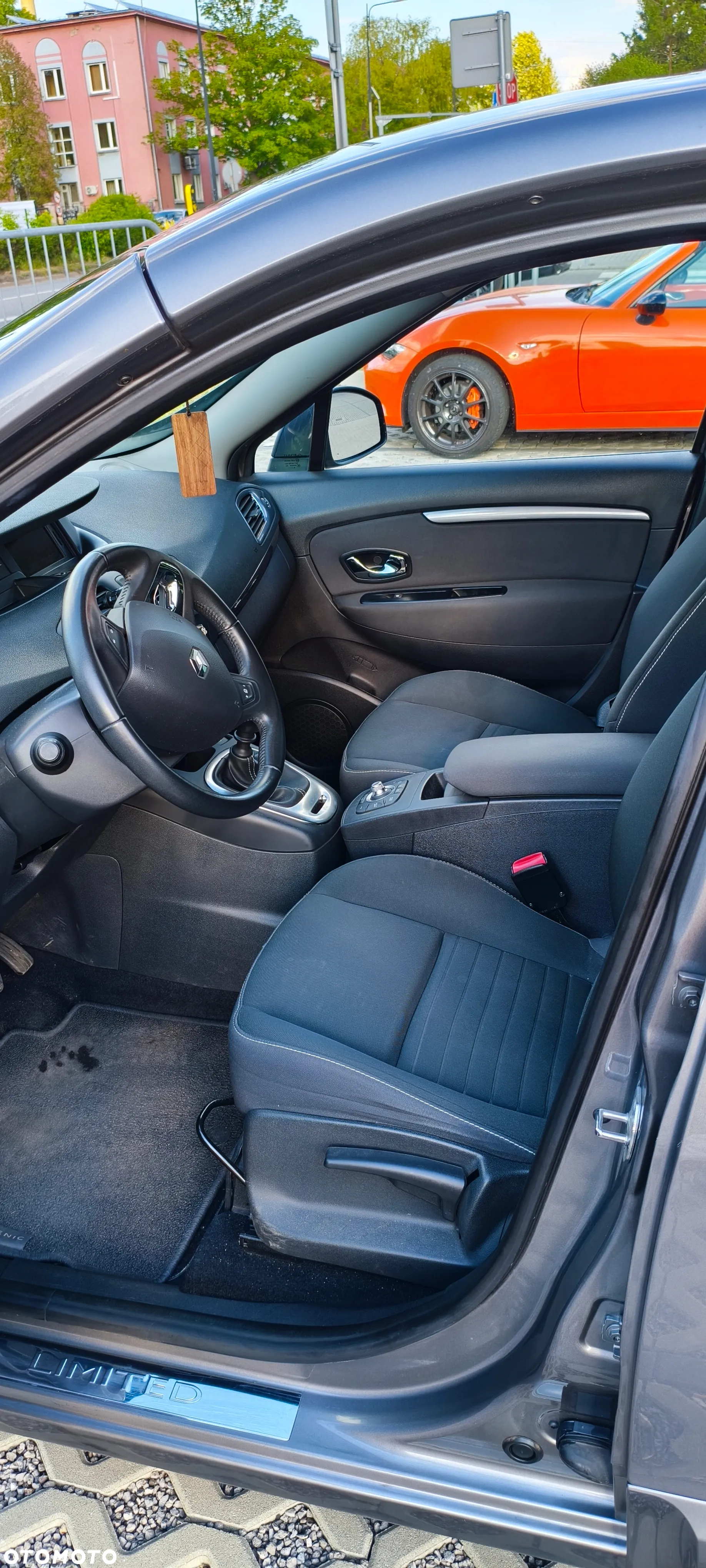 Renault Scenic 1.2 TCe Energy Limited - 6