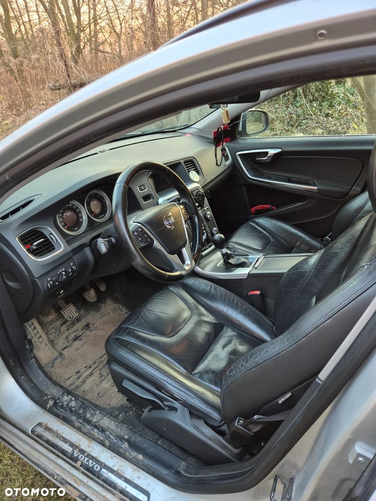 Volvo V60 D3 Momentum - 7