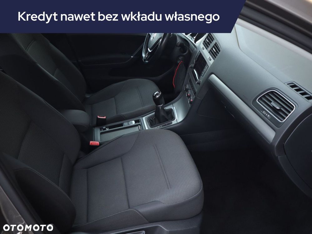 Volkswagen Golf Variant - 11