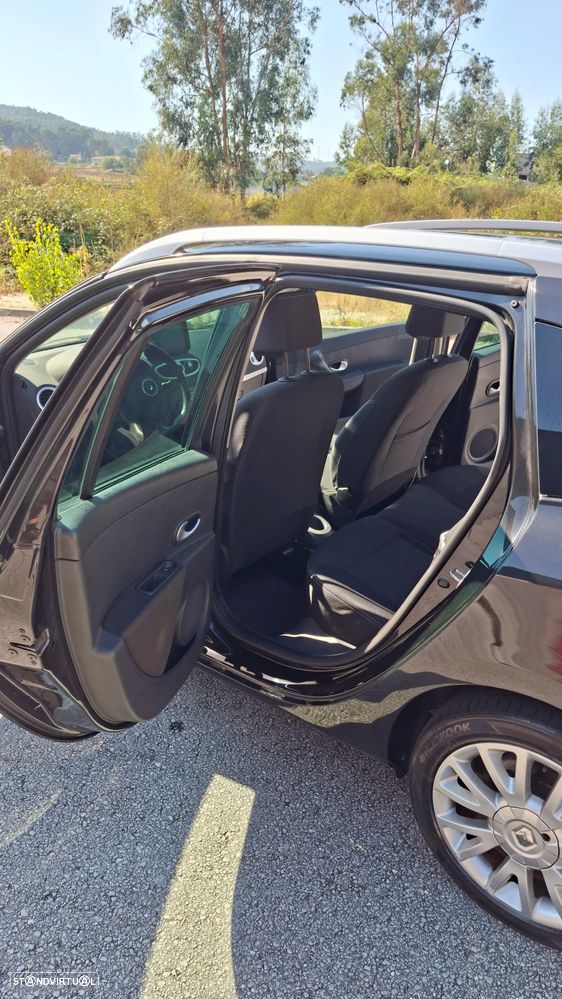 Renault Clio Break 1.5 dCi Dynamique S - 17