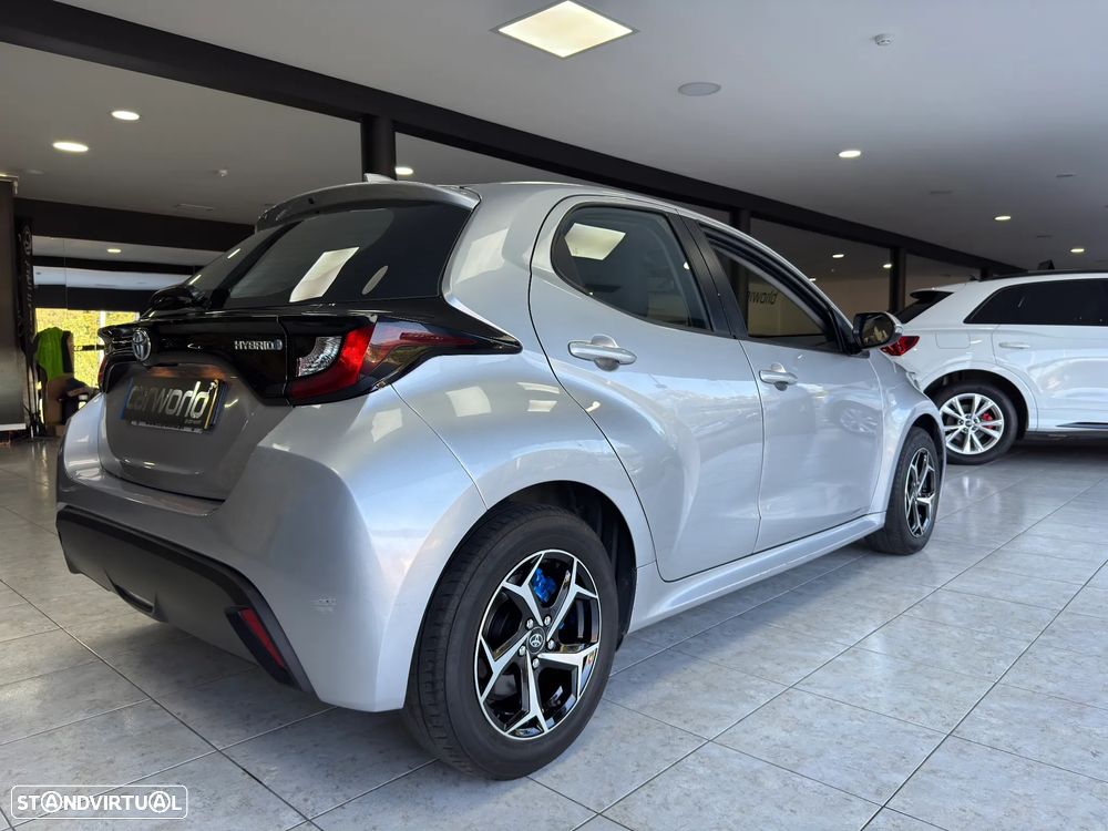 Toyota Yaris 1.5 HDF Comfort Plus - 4