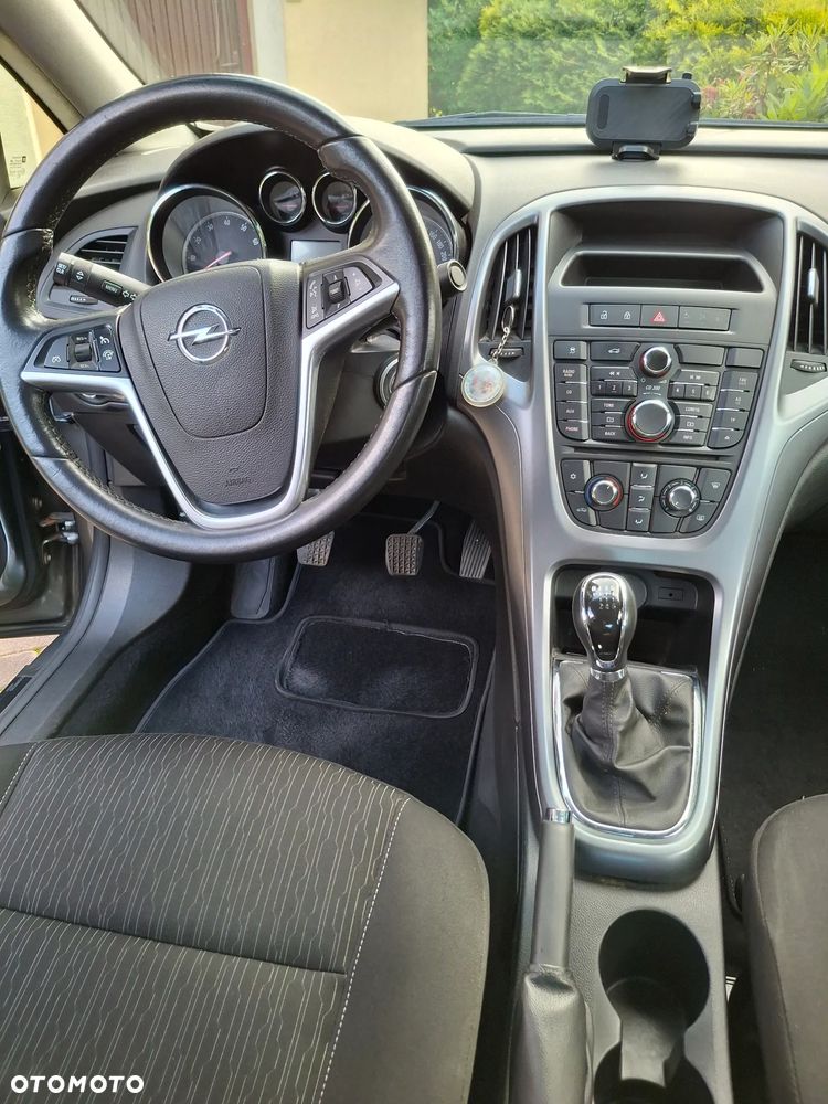 Opel Astra 1.4 T EU6 - 13