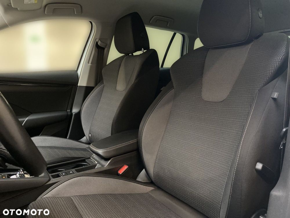 Skoda Octavia 2.0 TDI Ambition DSG - 27