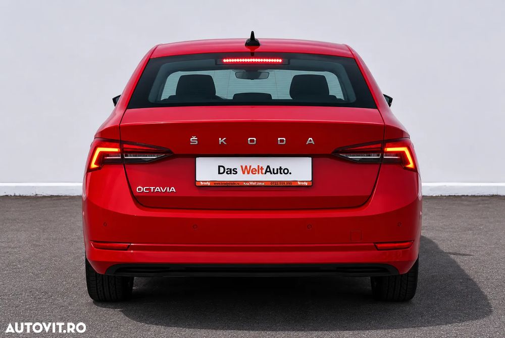 Skoda Octavia 2.0 TDI DSG Ambition - 11