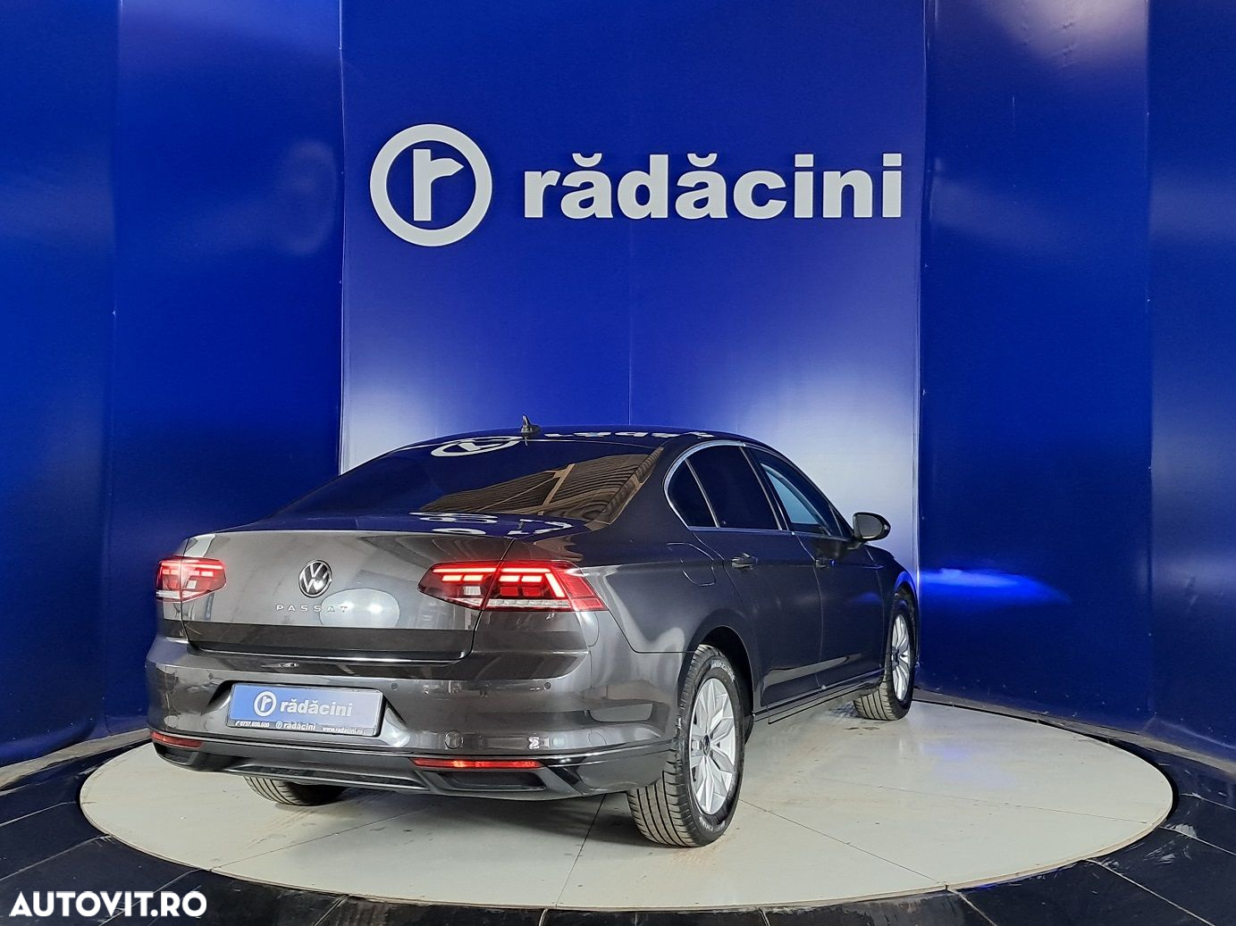 Volkswagen Passat - 7