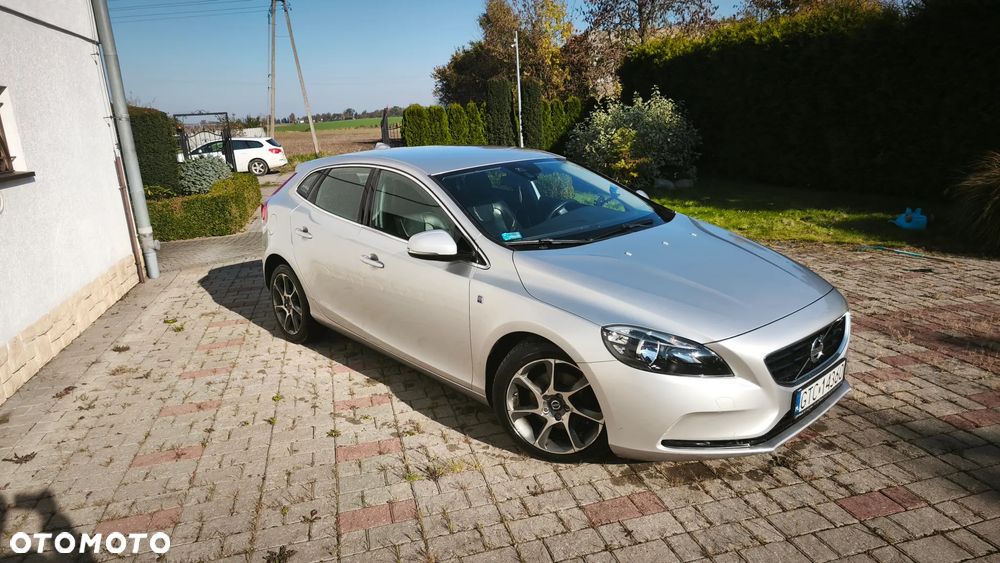 Volvo V40 T2 Drive-E Ocean Race - 1