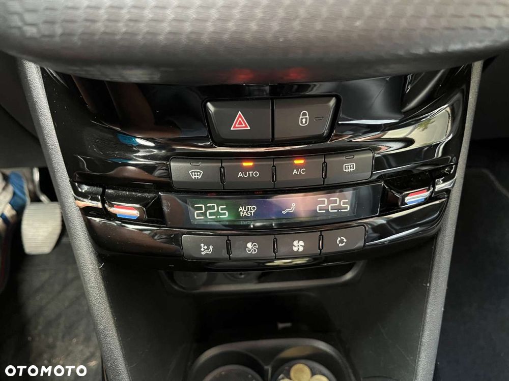 Peugeot 2008 1.6 BlueHDi Allure - 15