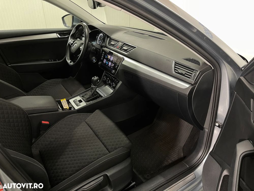 Skoda Superb 2.0 TDI DSG Ambition - 9