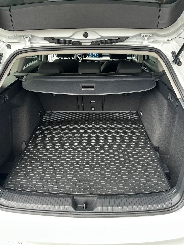 Volkswagen Golf 2.0 TDI SCR DSG Life - 28