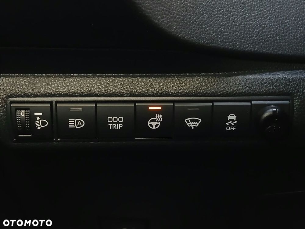 Toyota Corolla - 32
