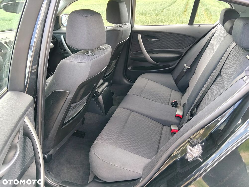 BMW Seria 1 - 11