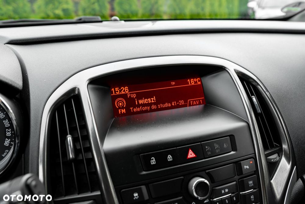 Opel Astra 1.4 Turbo - 31