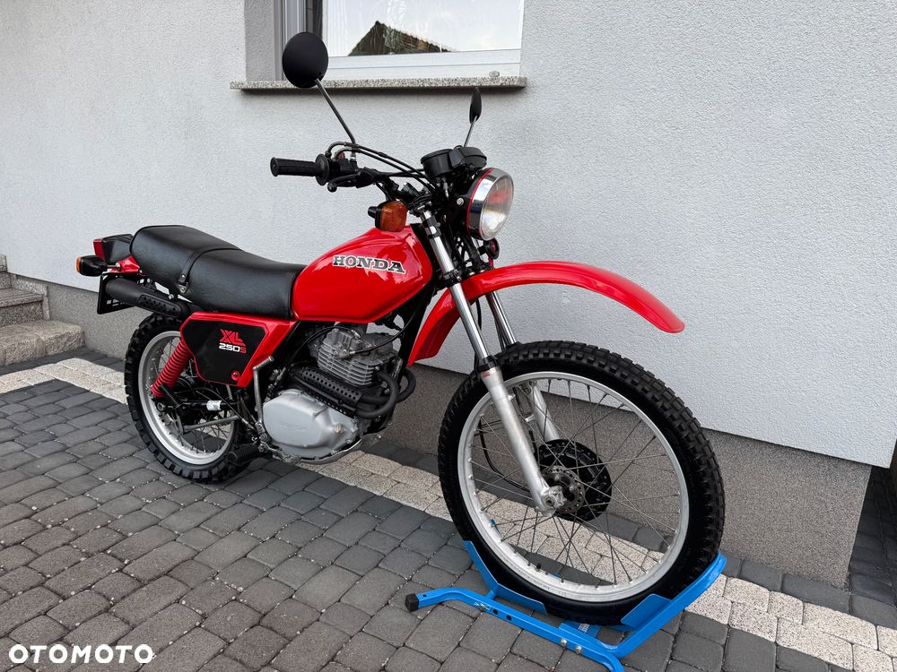 Honda XL - 15