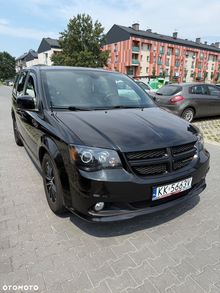 Dodge Grand Caravan - 3
