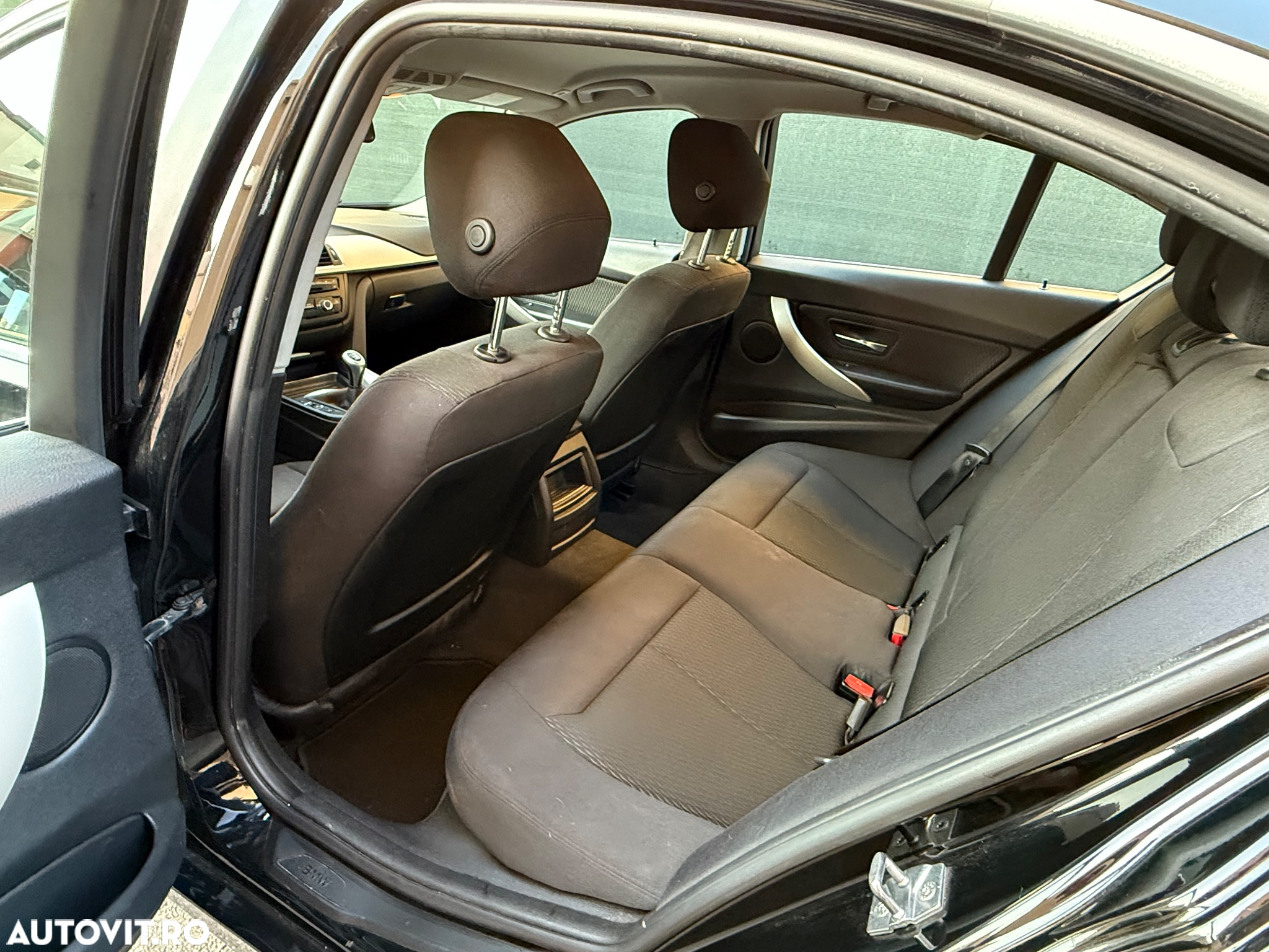 BMW Seria 3 320d - 11