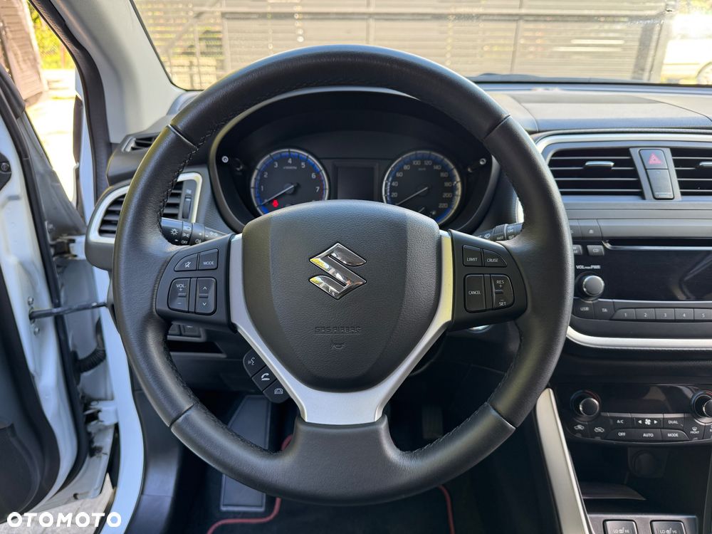 Suzuki SX4 S-Cross 1.6 VVT 4x4 limited - 12