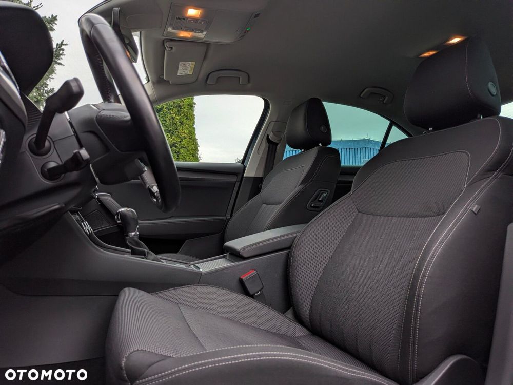 Skoda Superb 2.0 TDI SCR Style DSG - 10