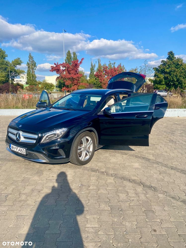 Mercedes-Benz GLA - 8