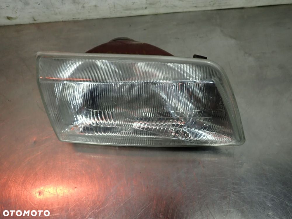 LAMPA PRAWA PRZEDNIA OPEL FRONTERA A - 2