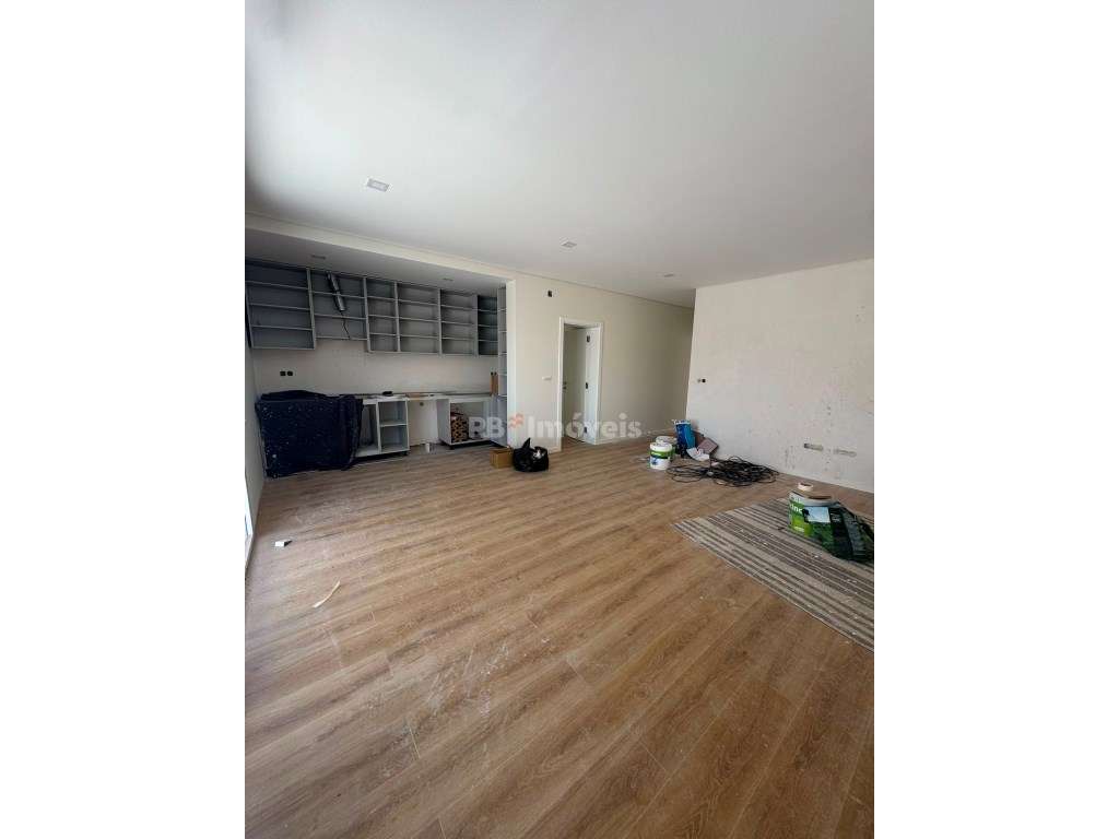 Andar de Moradia T2 novo, no Entroncamento - Grande imagem: 4/9