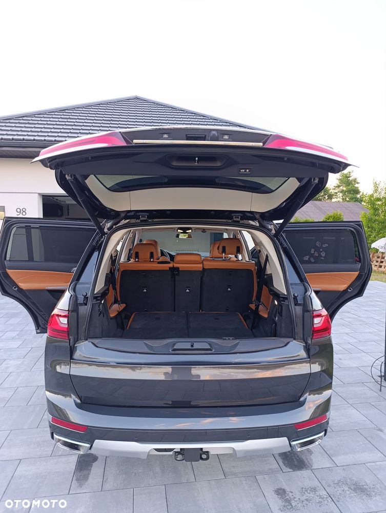 BMW X7 xDrive40i - 17