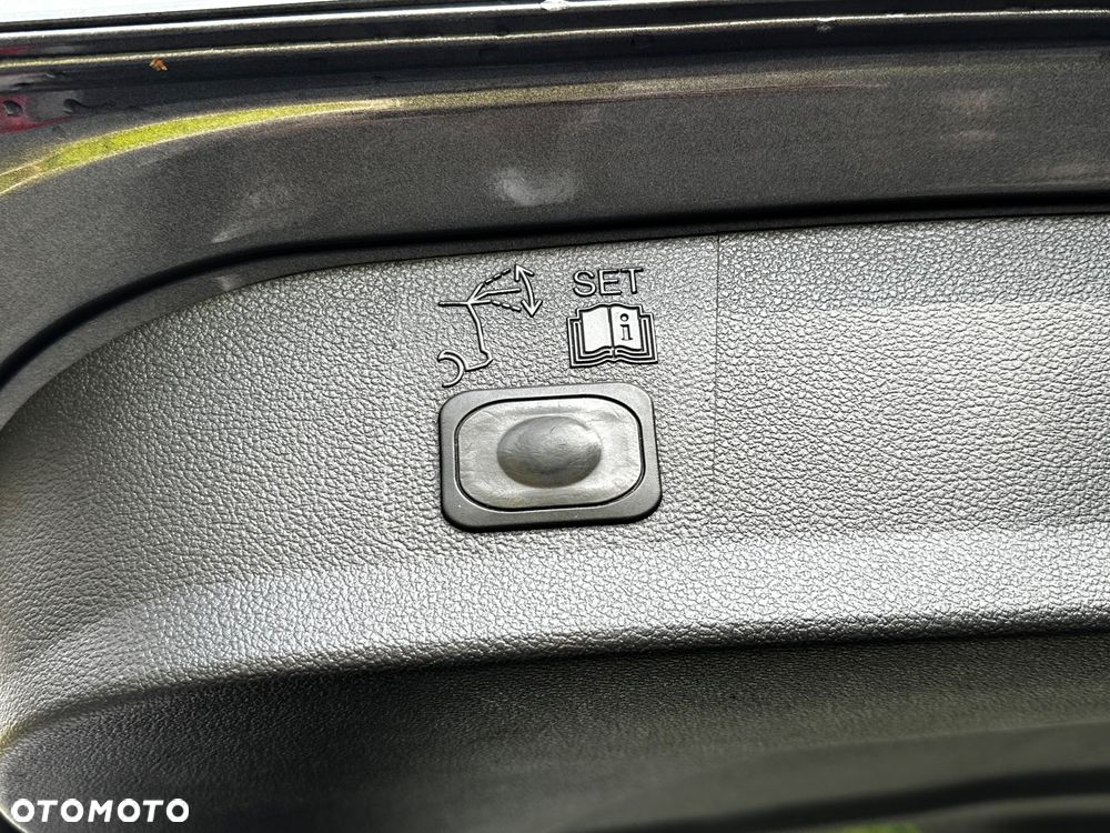 Ford Kuga - 16