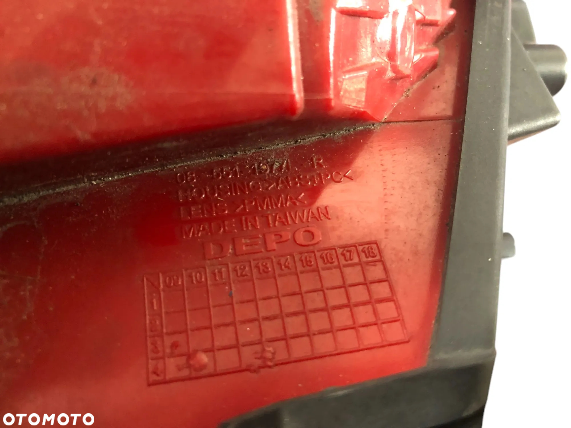 Lampa Lewy Tył Renault Clio III Kombi (2005 – 2012) - Gwarancja Wysyłka Montaż - 8