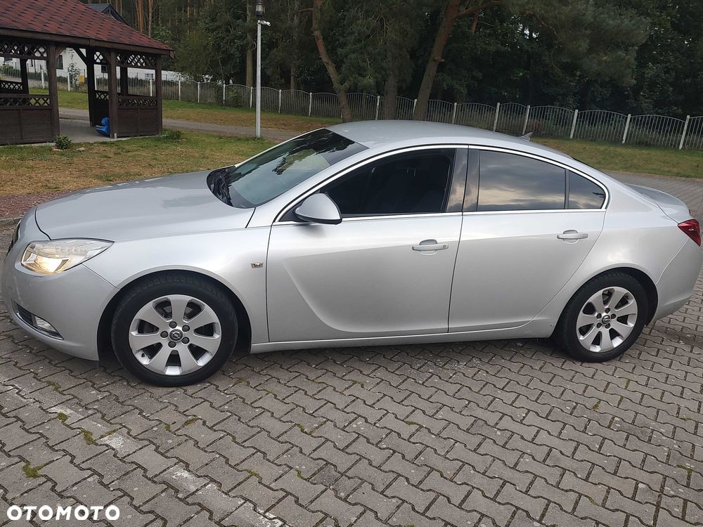 Opel Insignia - 1