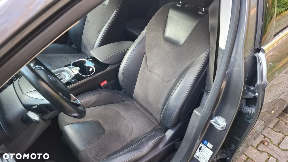 Ford Mondeo 2.0 TDCi Titanium PowerShift - 28