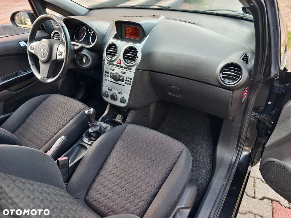 Opel Corsa 1.4 16V Active - 17
