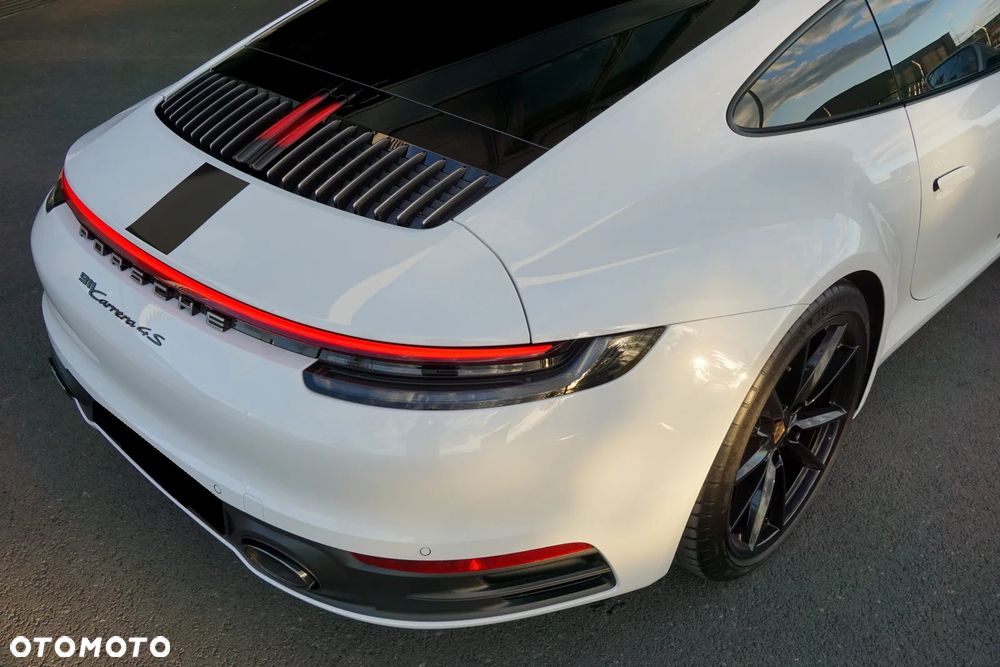 Porsche 911 Carrera 4S - 14