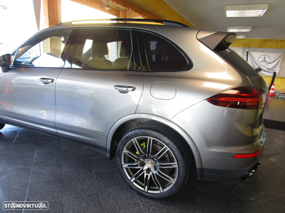 Porsche Cayenne S Tiptronic S - 8