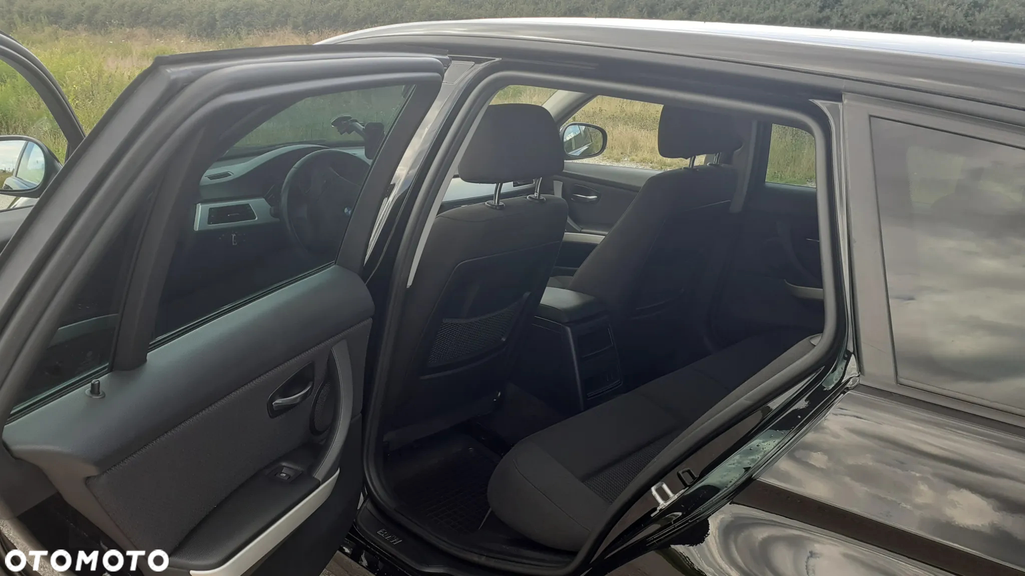 BMW Seria 3 318i - 14