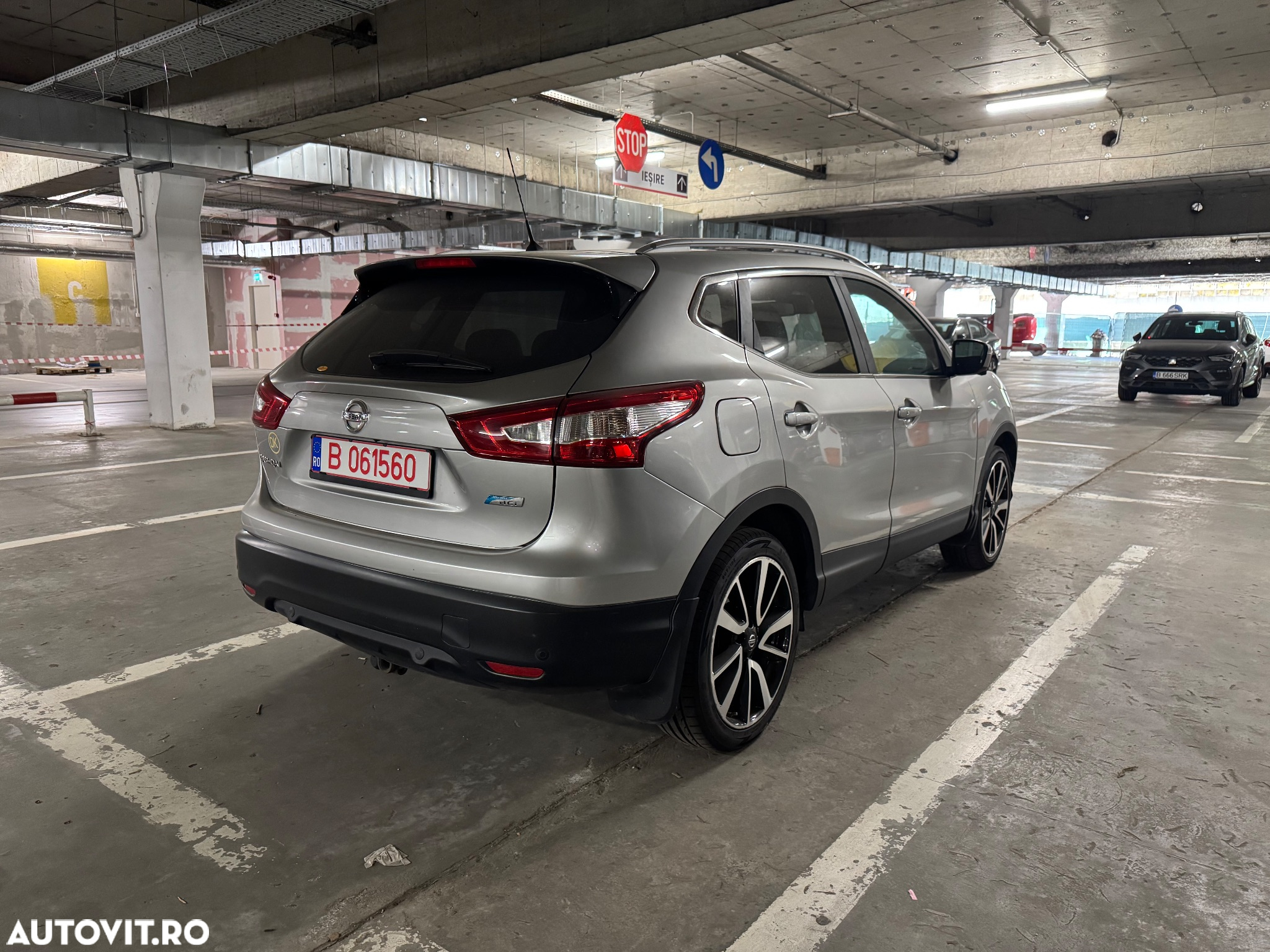 Nissan Qashqai 1.6 DCI Start/Stop X-TRONIC Tekna - 6