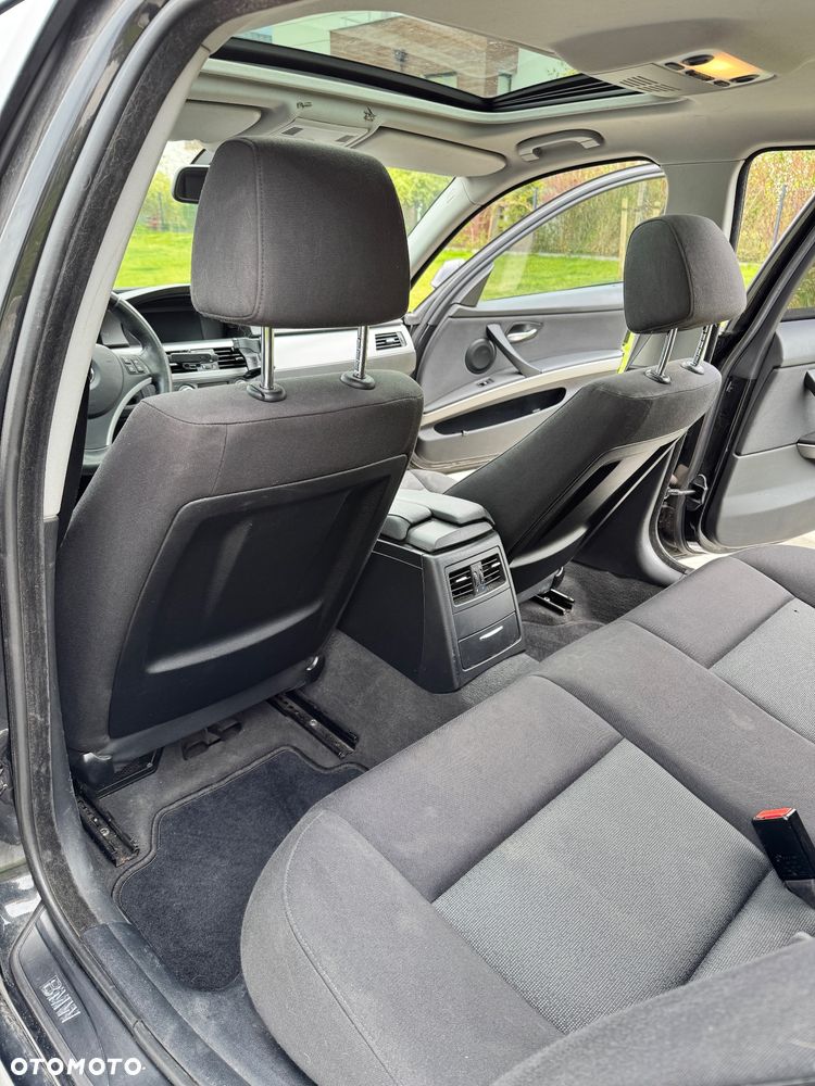 BMW Seria 3 - 12