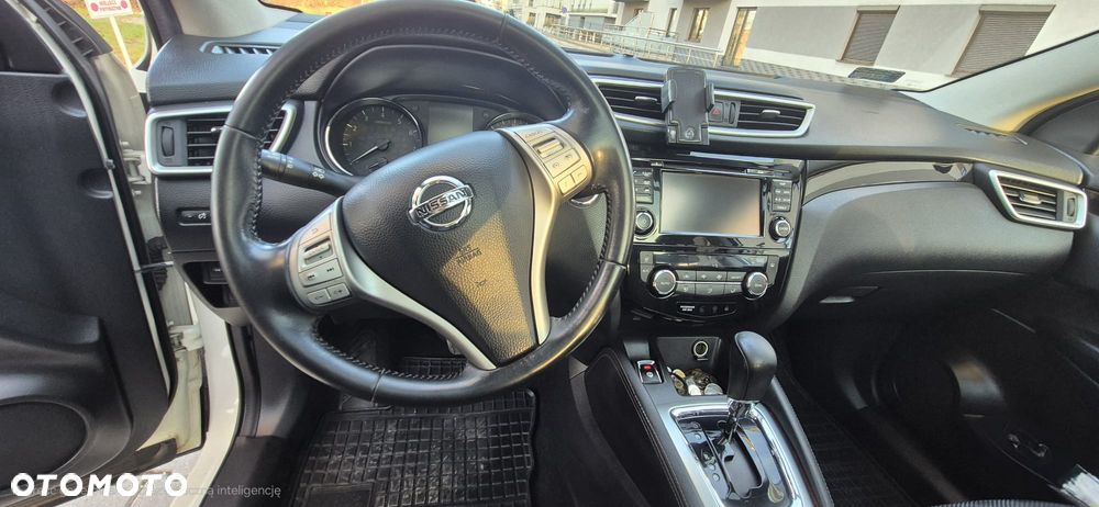 Nissan Qashqai 1.2 DIG-T N-Tec Xtronic EU6 - 9