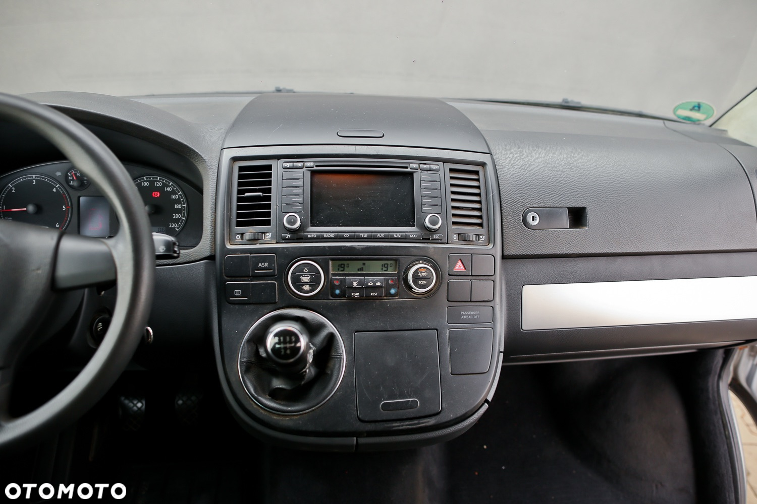 Volkswagen Transporter - 24