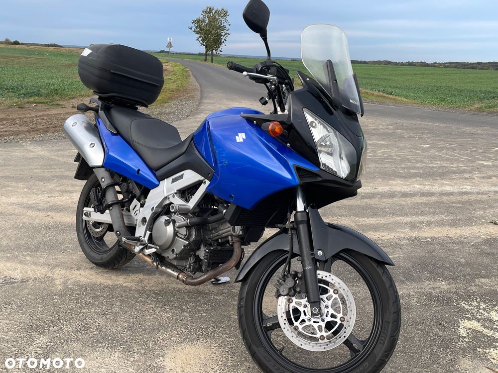 Suzuki V-STROM - 1