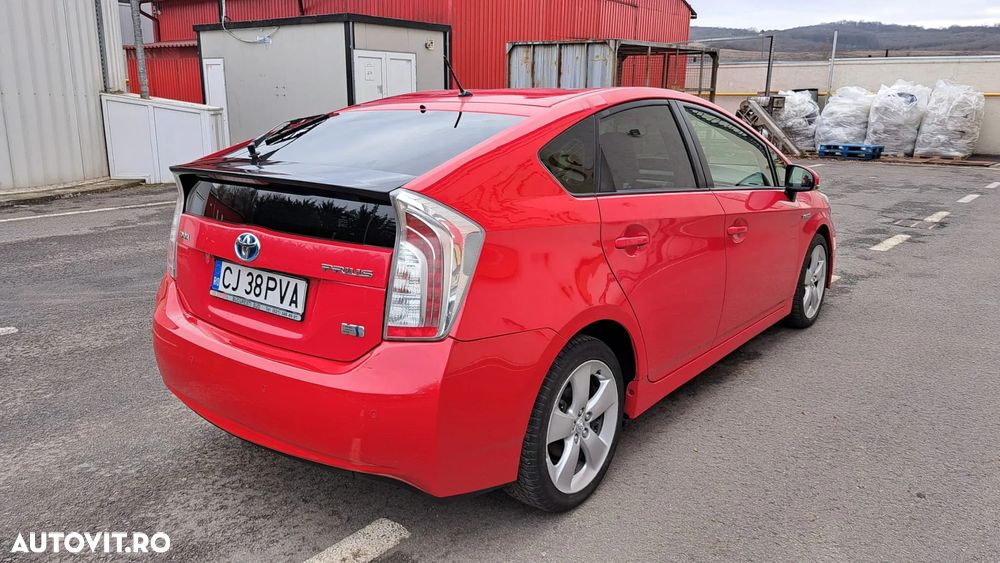 Toyota Prius - 5