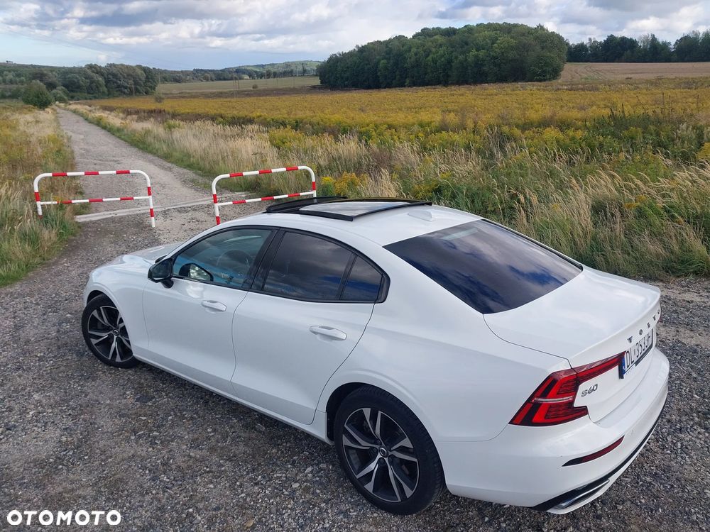 Volvo S60 B5 B R-Design - 8