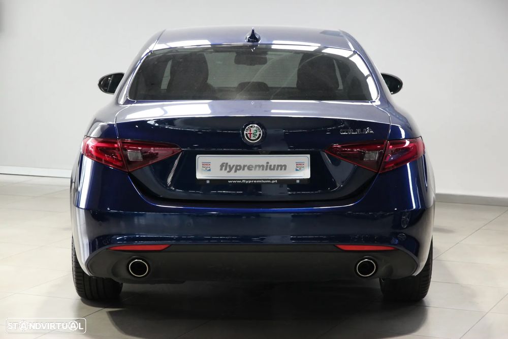 Alfa Romeo Giulia 2.2 D Super AT8 - 7