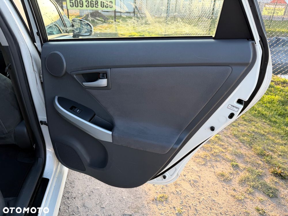 Toyota Prius 1.8 HSD Premium - 21