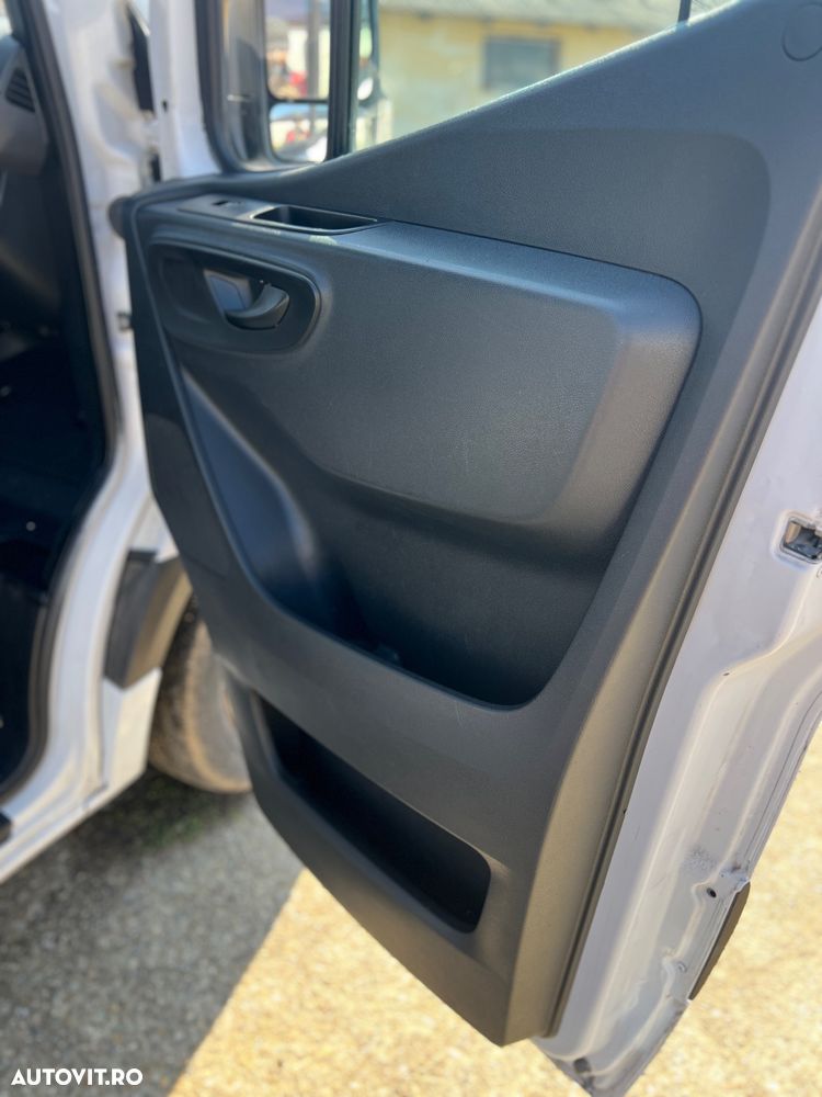 Mercedes-Benz Sprinter 906.235 - 6