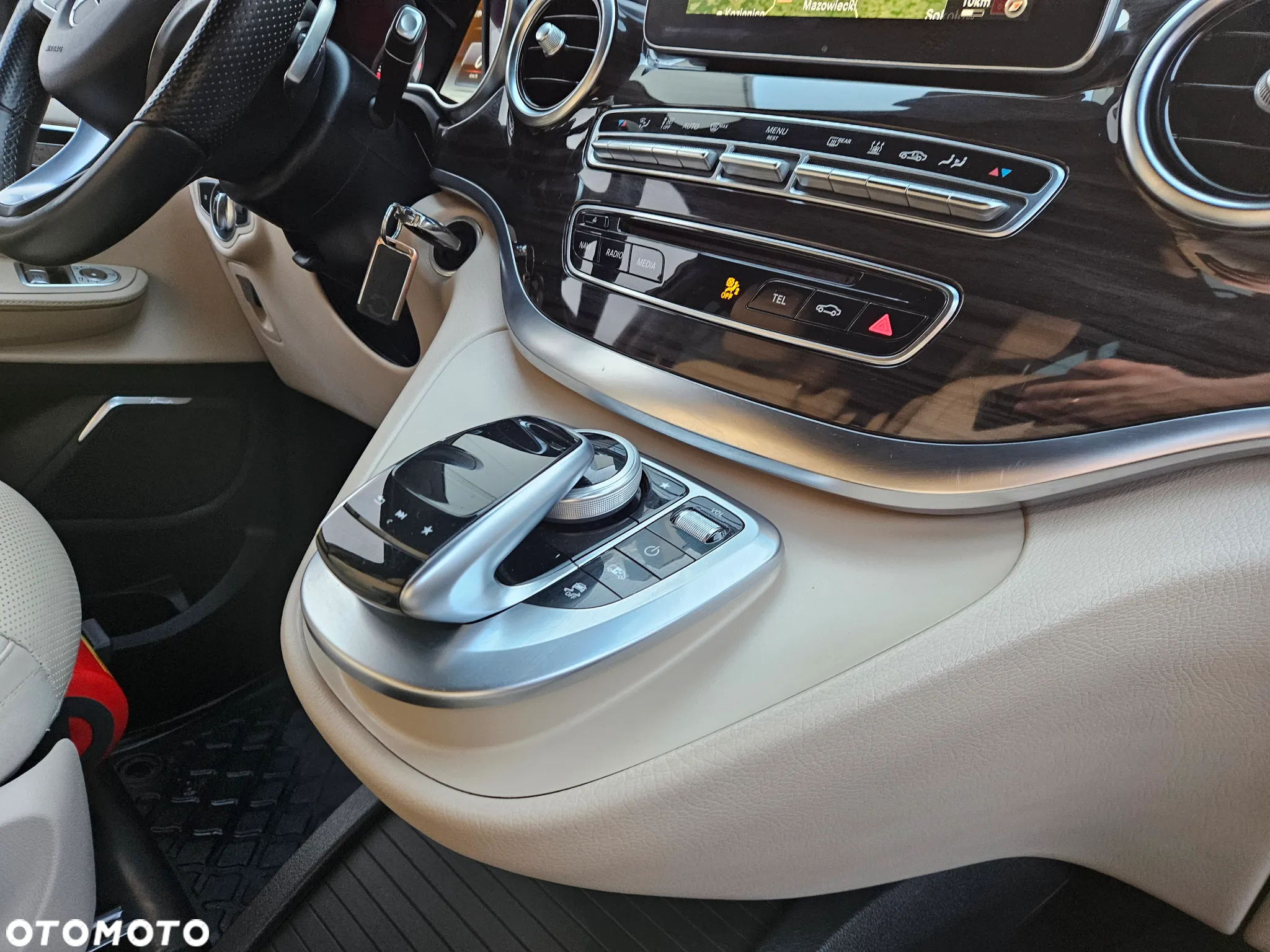 Mercedes-Benz Klasa V 250 d 4-Matic Avantgarde 7G-Tronic (d³ugi) - 32