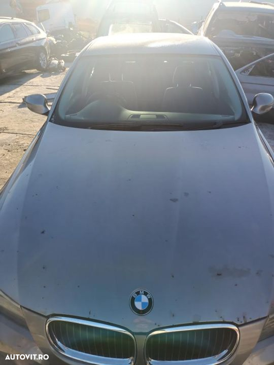 dezmembrez BMW e90 facelift n43 b20a - 8